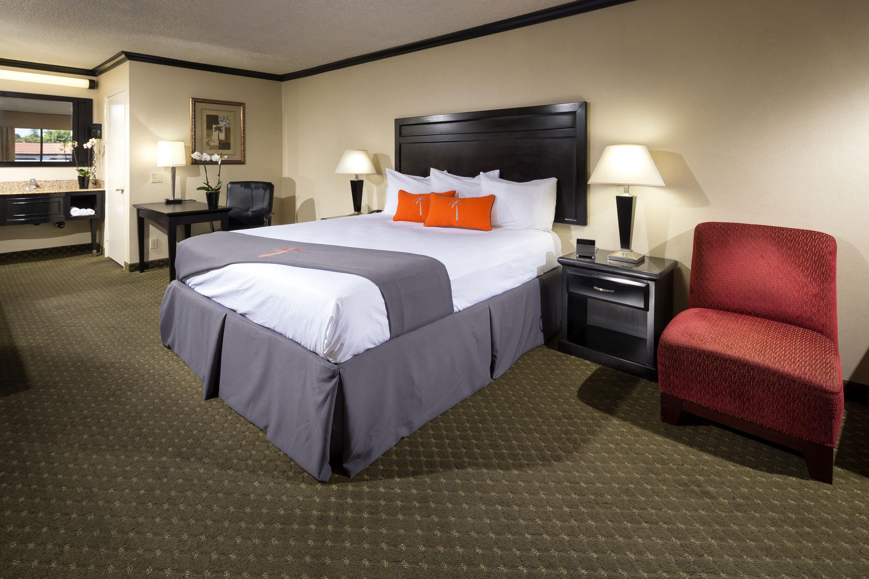 Hotel Canoga At Warner Center